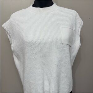 Fashion White Women’s Sleeveless Knit Sweater L